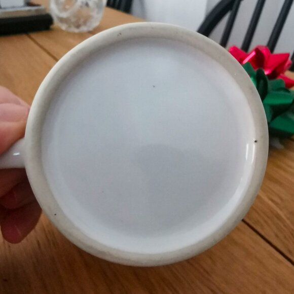 90's Vintage Christmas Mug - Picture 4 of 5